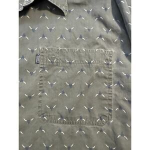 Vintage American Rebel Men's XL Button Down Shirt Bull Pattern‎